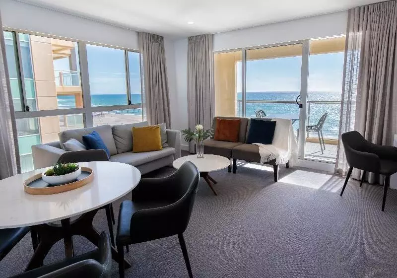 海の見える２ベッドルームアパートメント, Oaks Glenelg Plaza Pier Suites