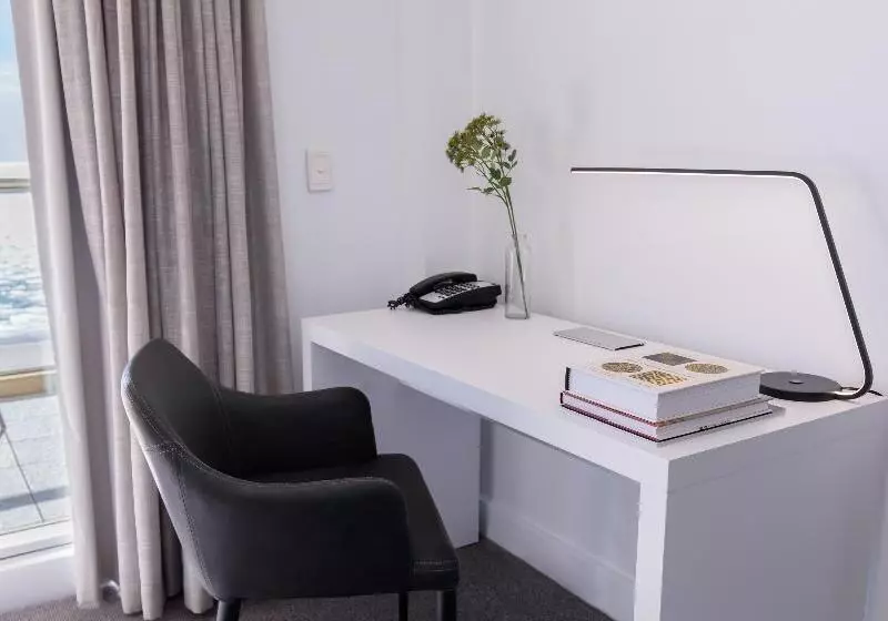 海の見える２ベッドルームアパートメント, Oaks Glenelg Plaza Pier Suites