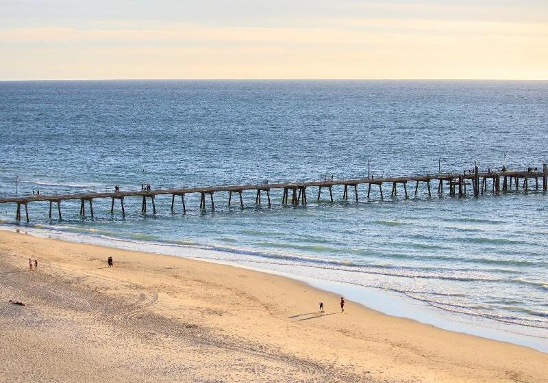 Apartamento 3 Dormitórios, Oaks Glenelg Plaza Pier Suites