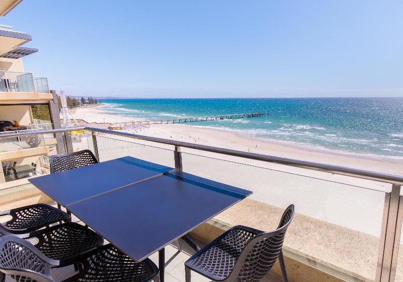 Апартаменты 3 Спальни, Oaks Glenelg Plaza Pier Suites