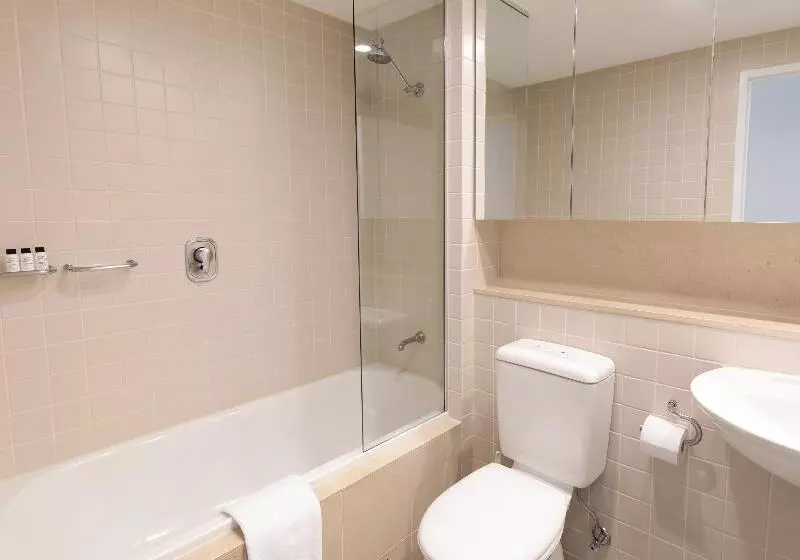 海の見える２ベッドルームアパートメント, Oaks Glenelg Plaza Pier Suites