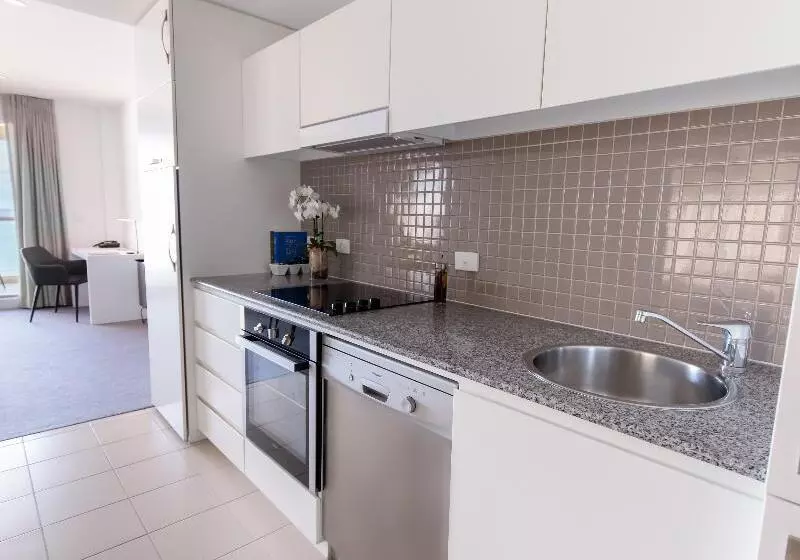 海の見える２ベッドルームアパートメント, Oaks Glenelg Plaza Pier Suites