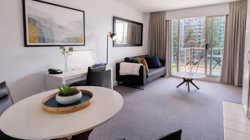 דירת חדר, Oaks Glenelg Plaza Pier Suites