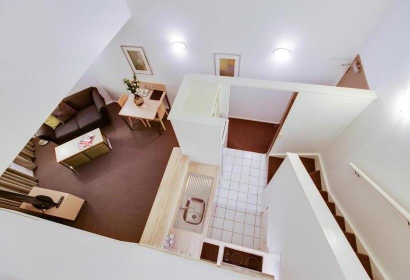 דירת שני חדרים, Oakwood  & Apartments Brisbane