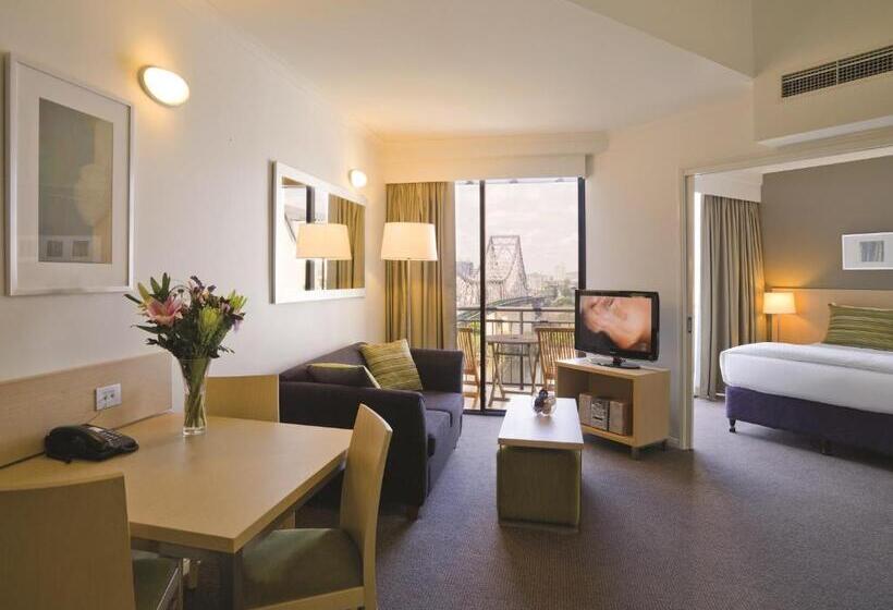 1 Bedroom Apartment River View, Oakwood  & Apartments Brisbane