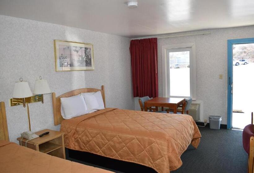 غرفة عائلية, Pocono Night Lodge