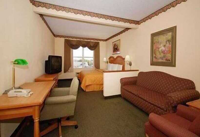 스위트, Quality Inn & Suites I 35 E Walnut Hill