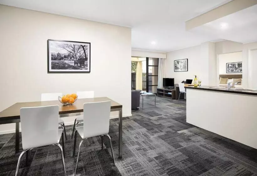 １ベッドルームアパートメント, Quest Narre Warren