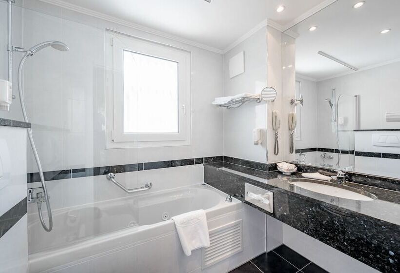 수피리어 룸, Turmhotel Victoria Davos