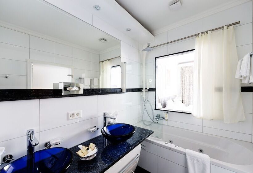 스위트, Turmhotel Victoria Davos