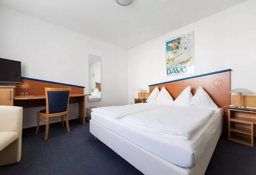 اتاق خانوادگی, Turmhotel Victoria Davos