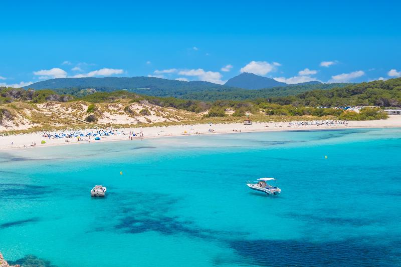 オーシャンビュースイート, Beach Club Menorca