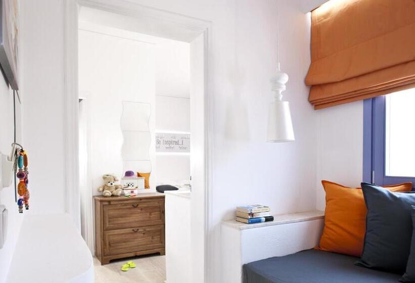 סוויטה משפחתית, Acqua Vatos Santorini