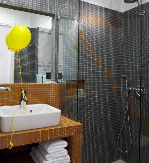 סוויטה משפחתית, Acqua Vatos Santorini