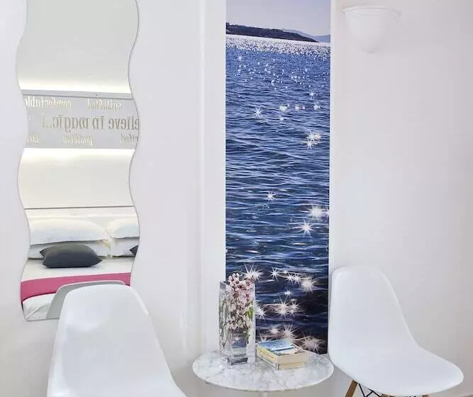 スタンダードルーム, Acqua Vatos Santorini