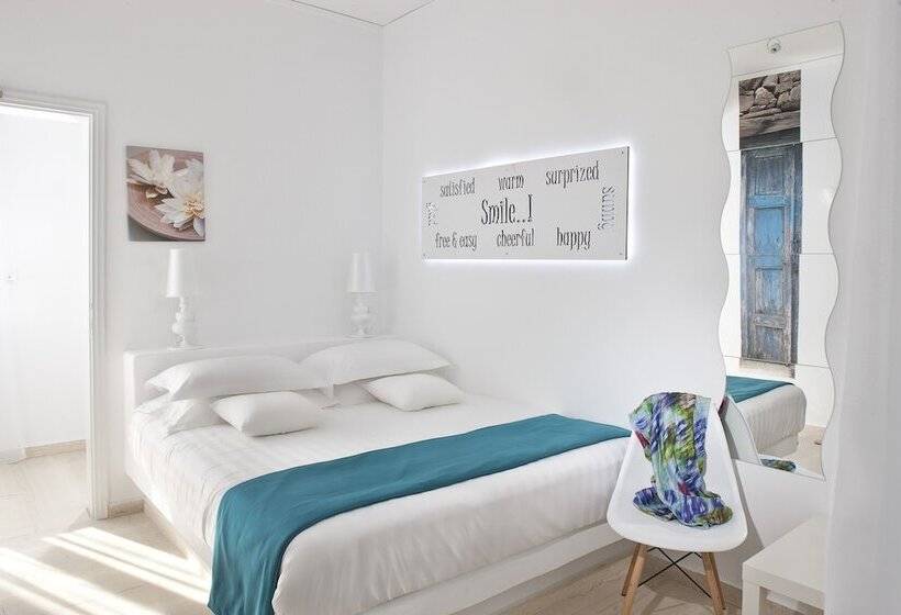 חדר אקונומי, Acqua Vatos Santorini