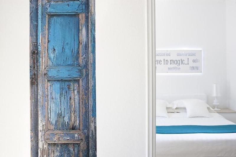 חדר אקונומי, Acqua Vatos Santorini