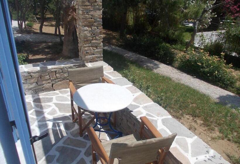 Номер Стандарт Вид на Сад, Alkyoni Beach