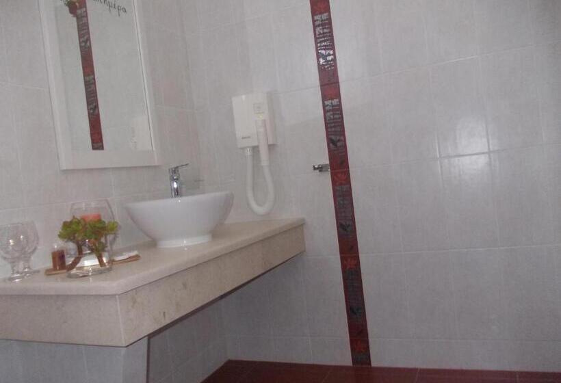 Семейный Номер, Alkyoni Beach