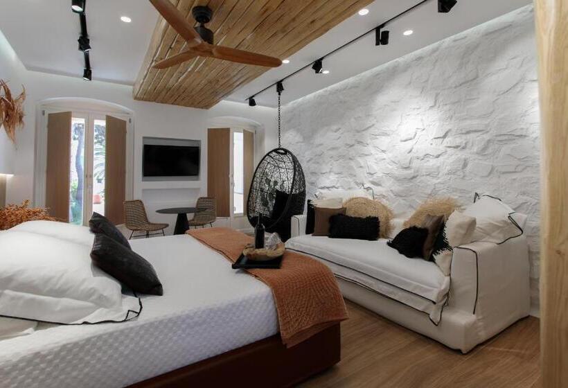 Полулюкс Вид на Бассейн, Alkyoni Beach