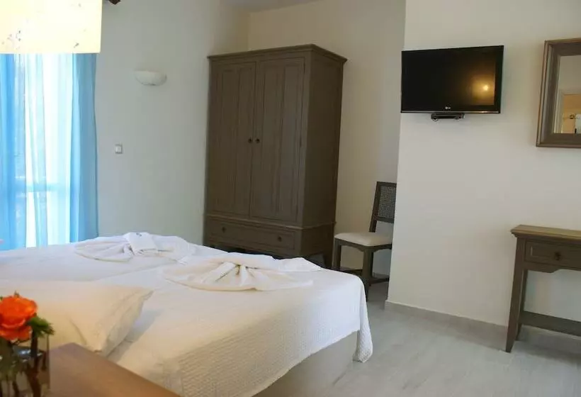 اتاق استاندارد با چشم‌انداز دریا, Alkyoni Beach
