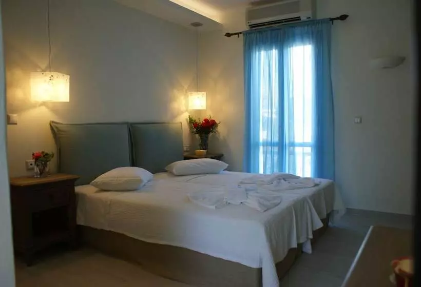 اتاق استاندارد با چشم‌انداز دریا, Alkyoni Beach