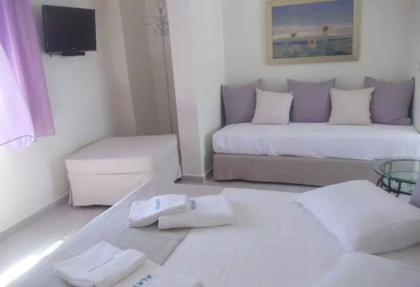 Triple Room Sea View, Alkyoni Beach
