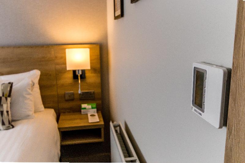 Люкс Вид на Сад, Castro