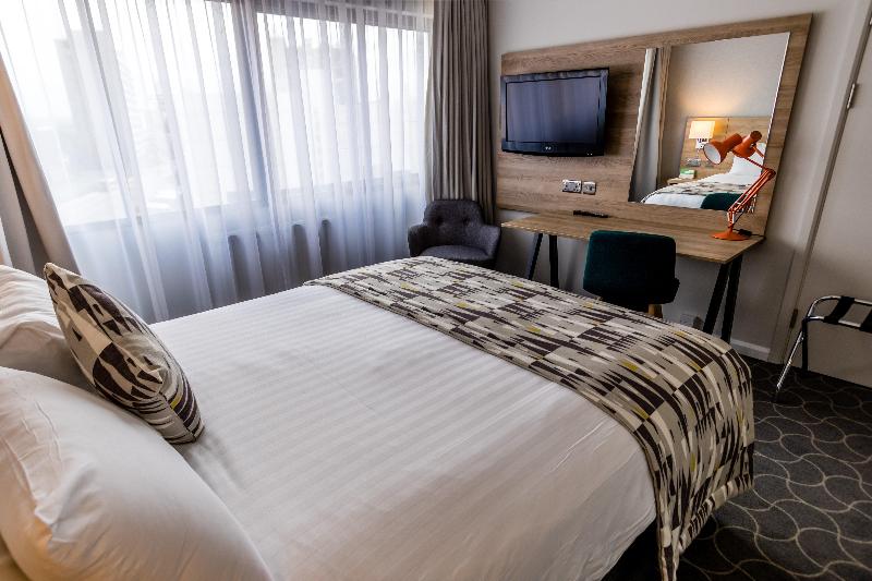 Люкс Вид на Сад, Castro