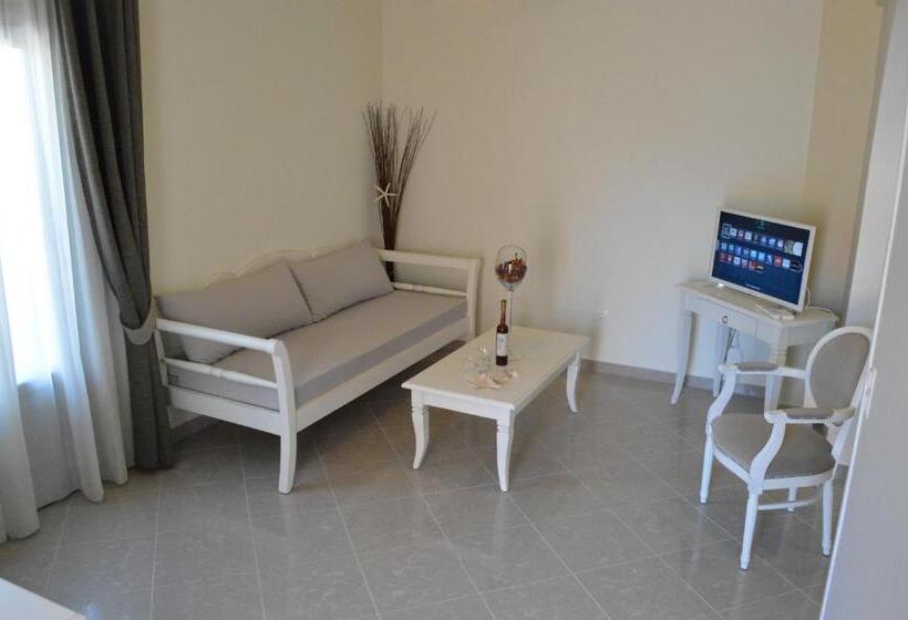 Люкс Вид на Море, Castro