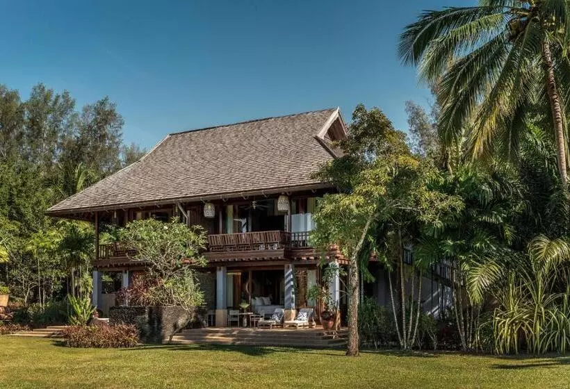キングサイズベッドのスタンダードルーム, Four Seasons Resort Langkawi