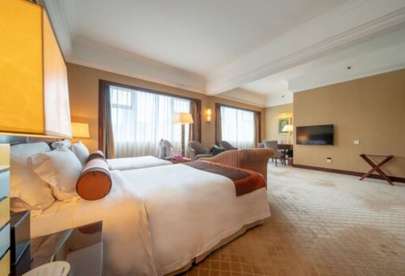 디럭스 룸, Grand International