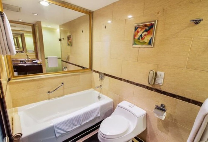 수피리어 스위트, Grand International