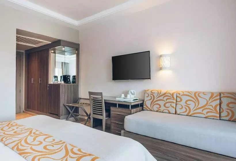 اتاق خانوادگی با چشم‌انداز باغ, Iberostar Waves Mehari Djerba