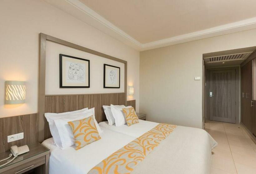 غرفة بريميوم مطلّة علي البحر, Iberostar Waves Mehari Djerba