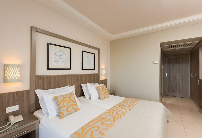 غرفة عائلية مطلّة علي الحديقة, Iberostar Waves Mehari Djerba