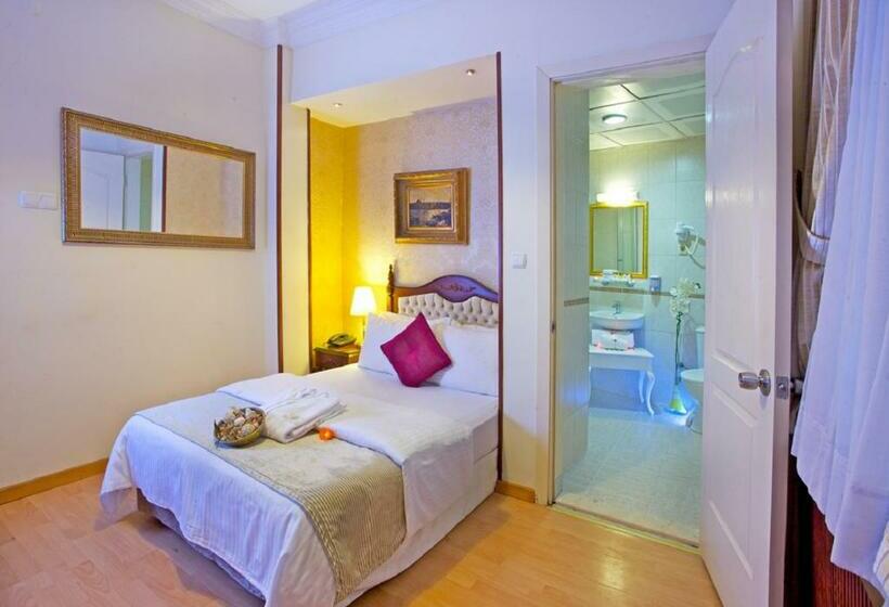 اتاق اکونومی, Ipek Palas