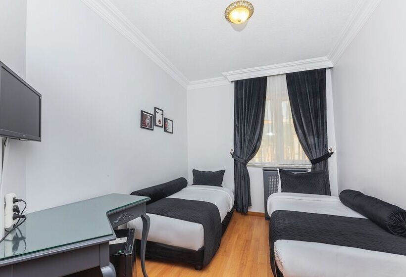 اتاق خانوادگی, Ipek Palas