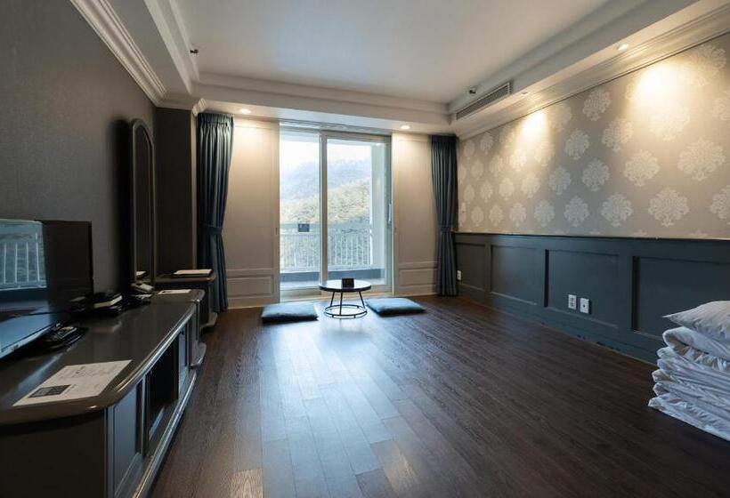 デラックストリプルルーム, Kensington Hotel Pyeongchang