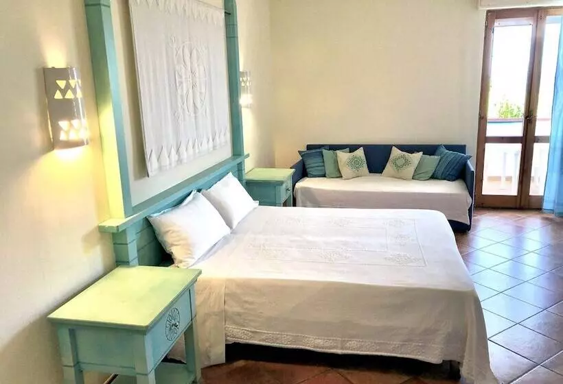 اتاق استاندارد سه نفره, Lh Pedraladda Resort