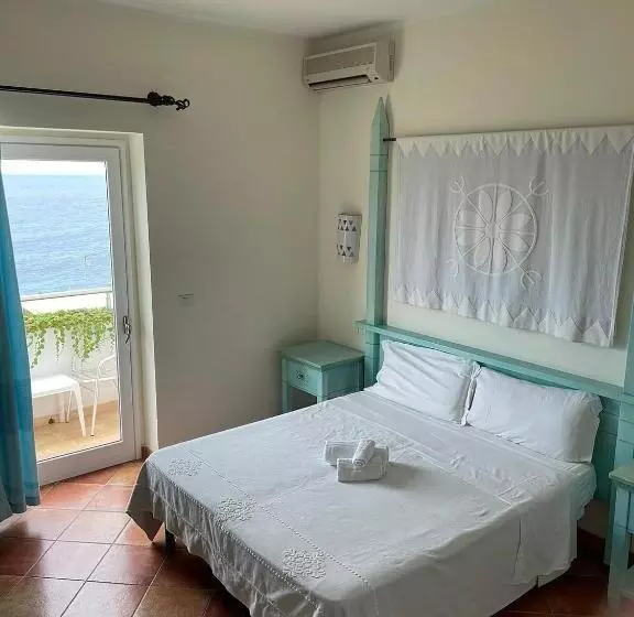اتاق استاندارد با چشمانداز دریا, Lh Pedraladda Resort
