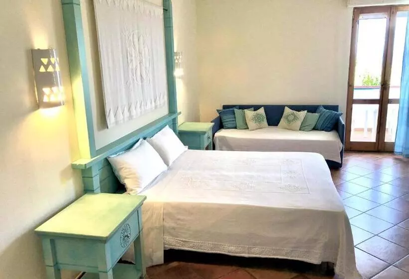 اتاق استاندارد سه نفره, Lh Pedraladda Resort