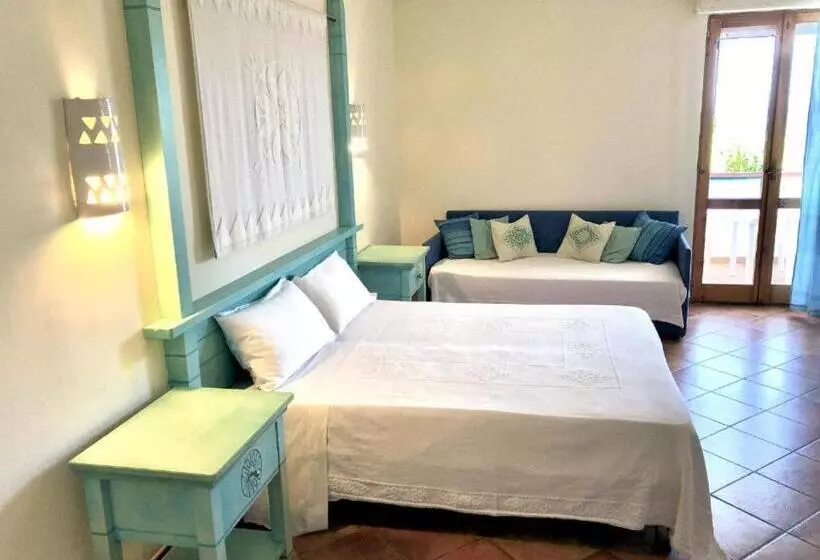 اتاق خانوادگی با چشمانداز دریا, Lh Pedraladda Resort