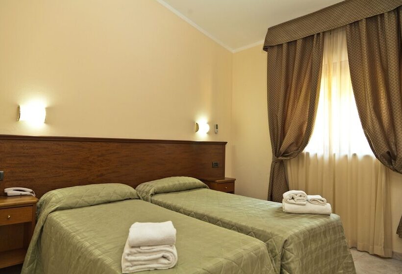 غرفة قياسية, Pausania Inn