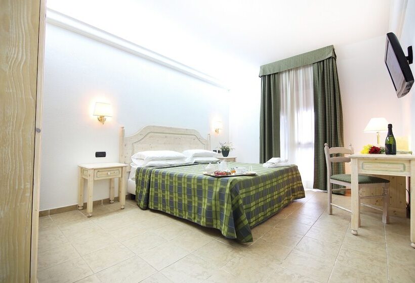 غرفة سوبيريور, Pausania Inn