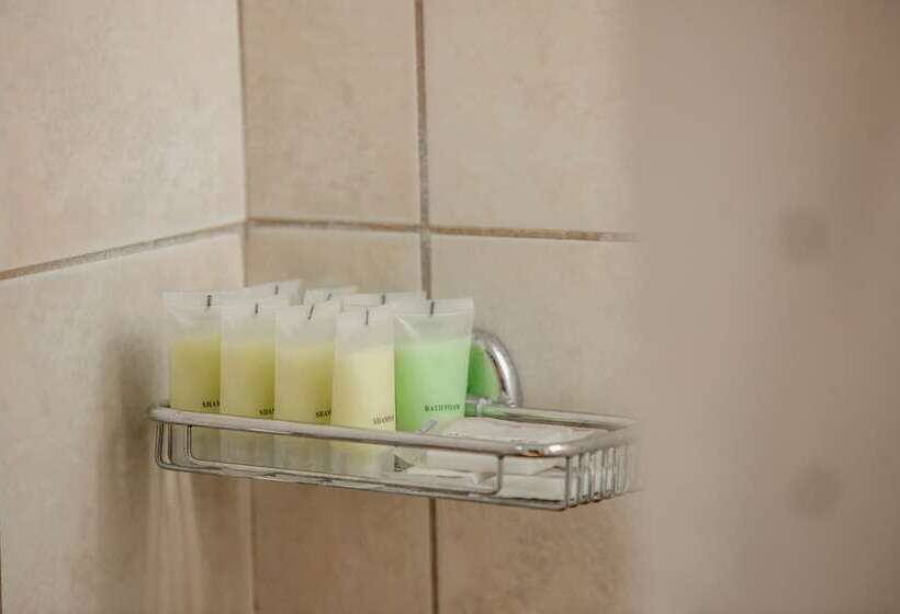 标准间, Popi Star