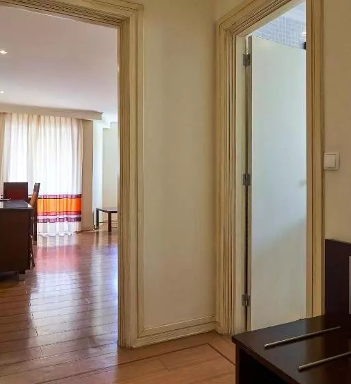 سوئیت جونیور با چشم‌انداز باغ, The Navigator - Palm Oasis Alvor - All Inclusive