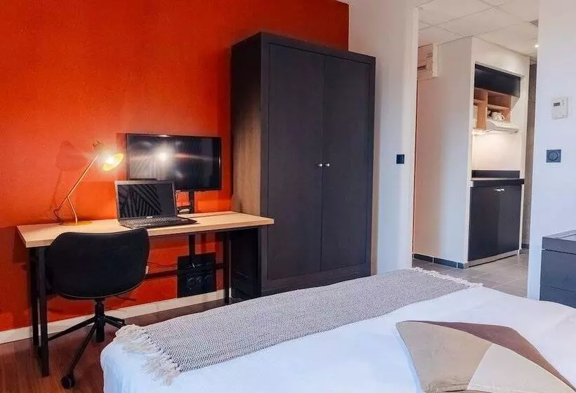 استودیوی استاندارد, Cowool Lille Villeneuve D Ascq Ex Olivarius