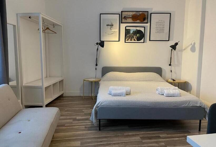 غرفة أساسية ثلاثية, La Dimora Delle Muse