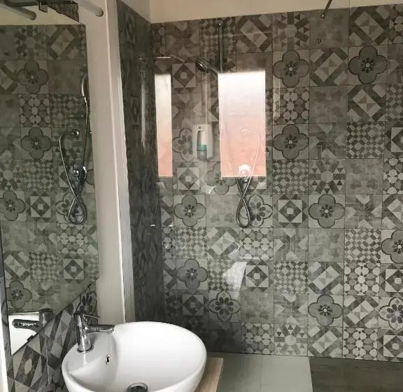 Standard room with outdoor bath, La Dimora Delle Muse